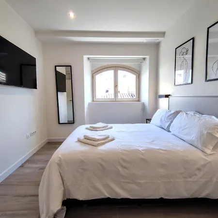 Duque Boutique Stay By Ele Apartments *