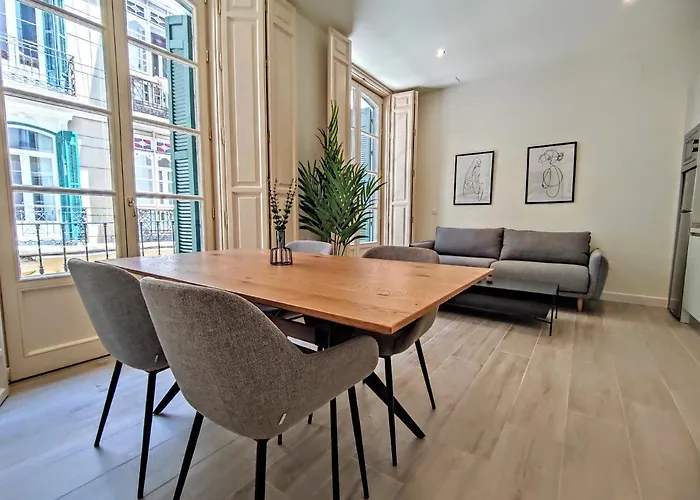 Edificio Duque شقة مالقة