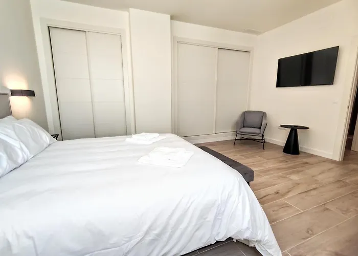 Edificio Duque * مالقة