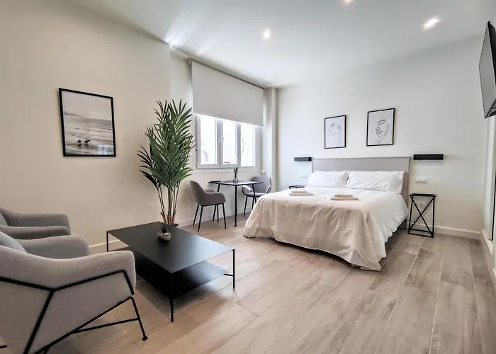 Edificio Duque شقة مالقة